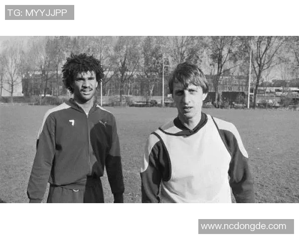 街头采访足球明星 揭开他们不为人知的真实生活与足球背后的故事