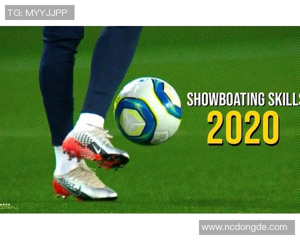 足球球星花式颠球炫技展示力量与技巧结合的精彩瞬间