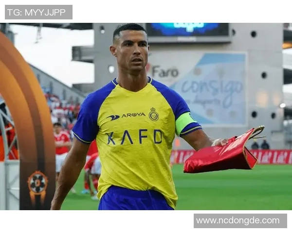 中东足球巨星中场核心引领绿茵风暴展现王者气质 中东足球巨星中场核心引领绿茵风暴展现王者气质